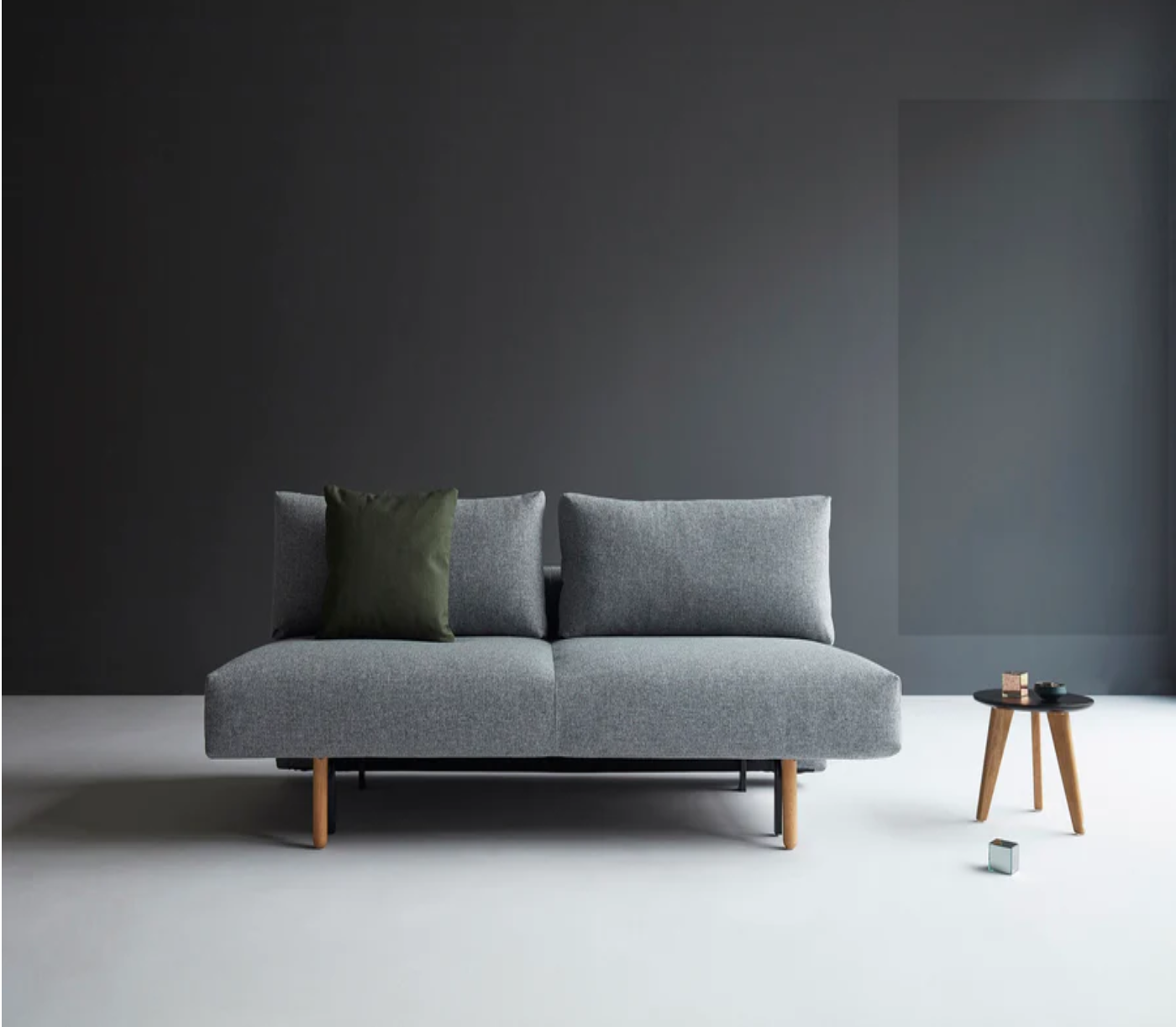 107 MODERN SOFA